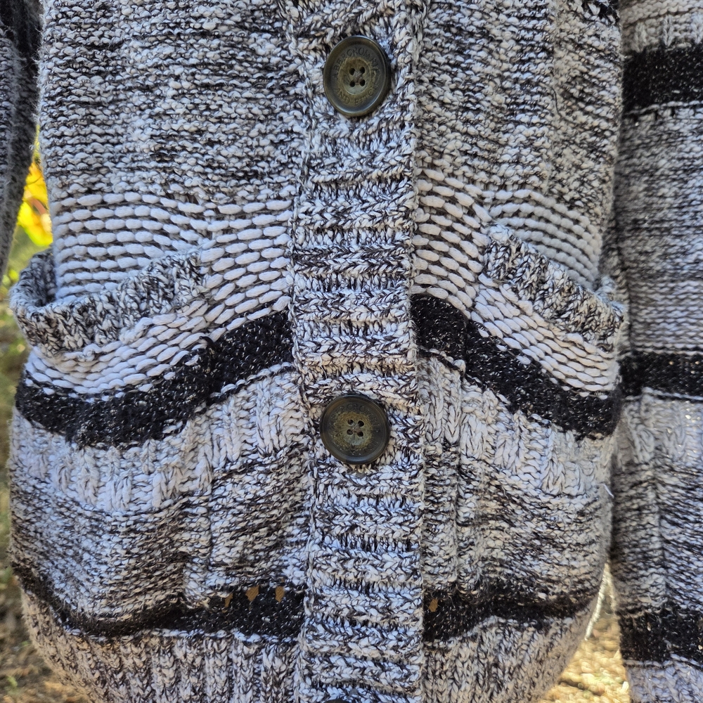 Abercrombie & Fitch‎ Black and Gray Striped Cardigan - Picture 4 of 6